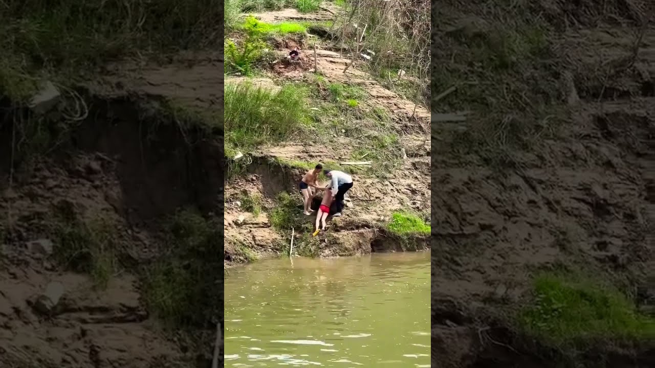 He Finally Save The Child Drowning In Water Thank God