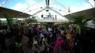 "The Harlem Shake" Morrison's Café - Tahiti Style