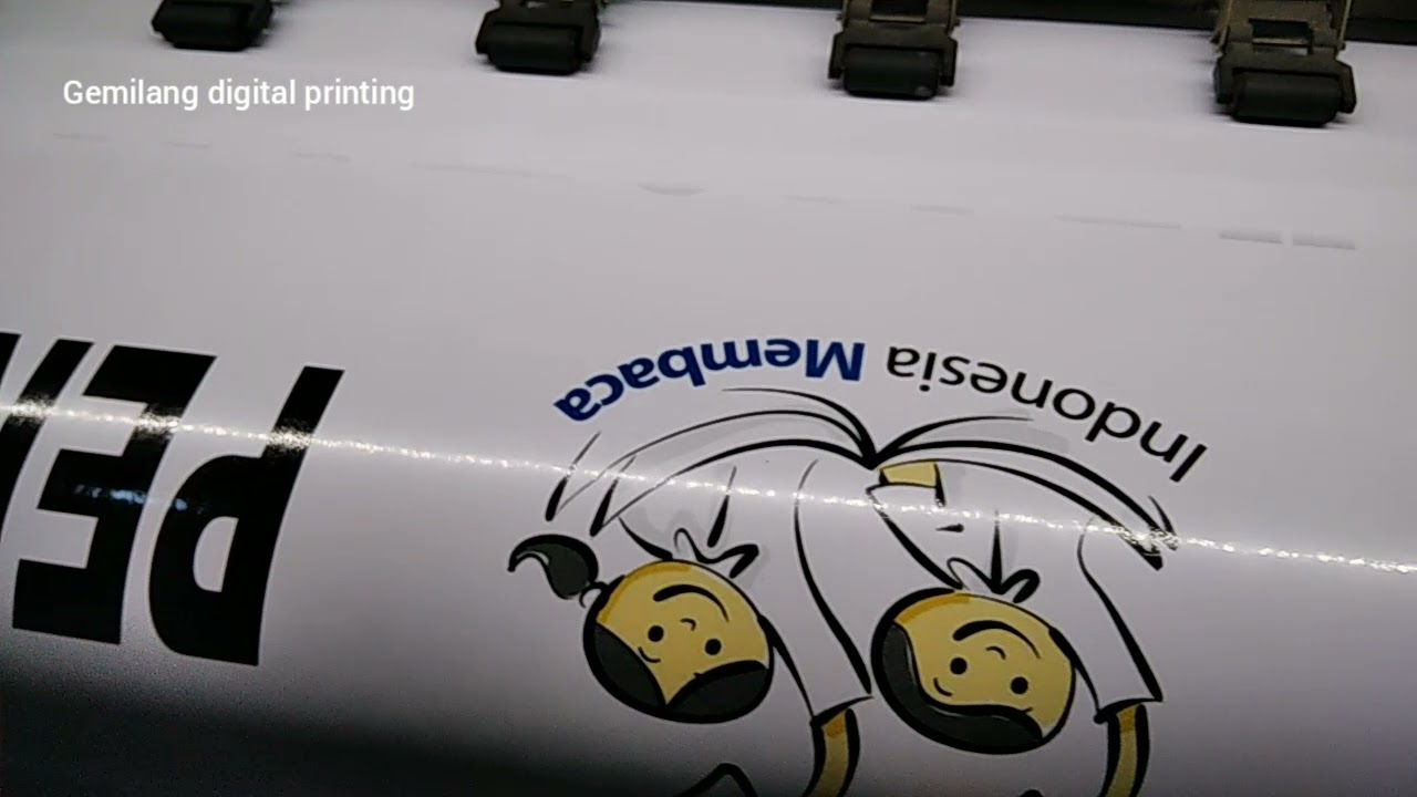 Hasil cetakan sticker merk MAXDECAL Label & vinyl