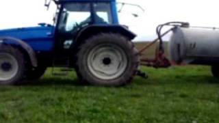 Épandage De Lisier 2010 Avec Un Valtra
