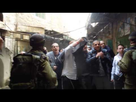 Zionist tour in Hebron Market