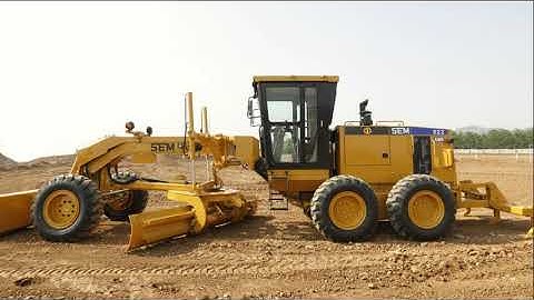 SEM 922F Motor Grader All Wheel Drive (AWD) detailed pictures  #motorgrader #caterpillar