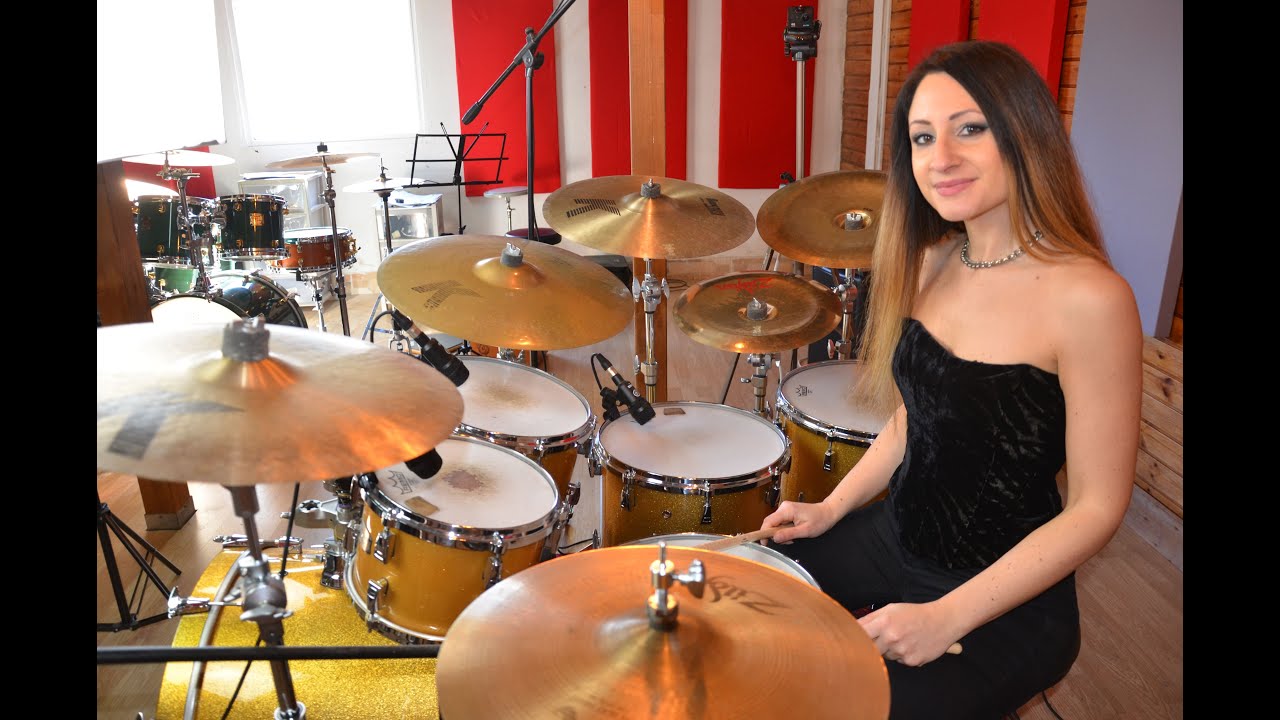 DEEP PURPLE - SMOKE ON THE WATER - DRUM COVER by CHIARA COTUGNO