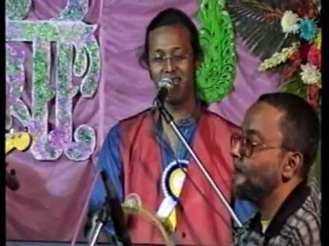 Jhuppa singing Dhitang Dhitang Bole with Bhoomimpg