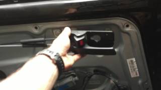 How to open rear door in Kia Rondo if it wont open at all