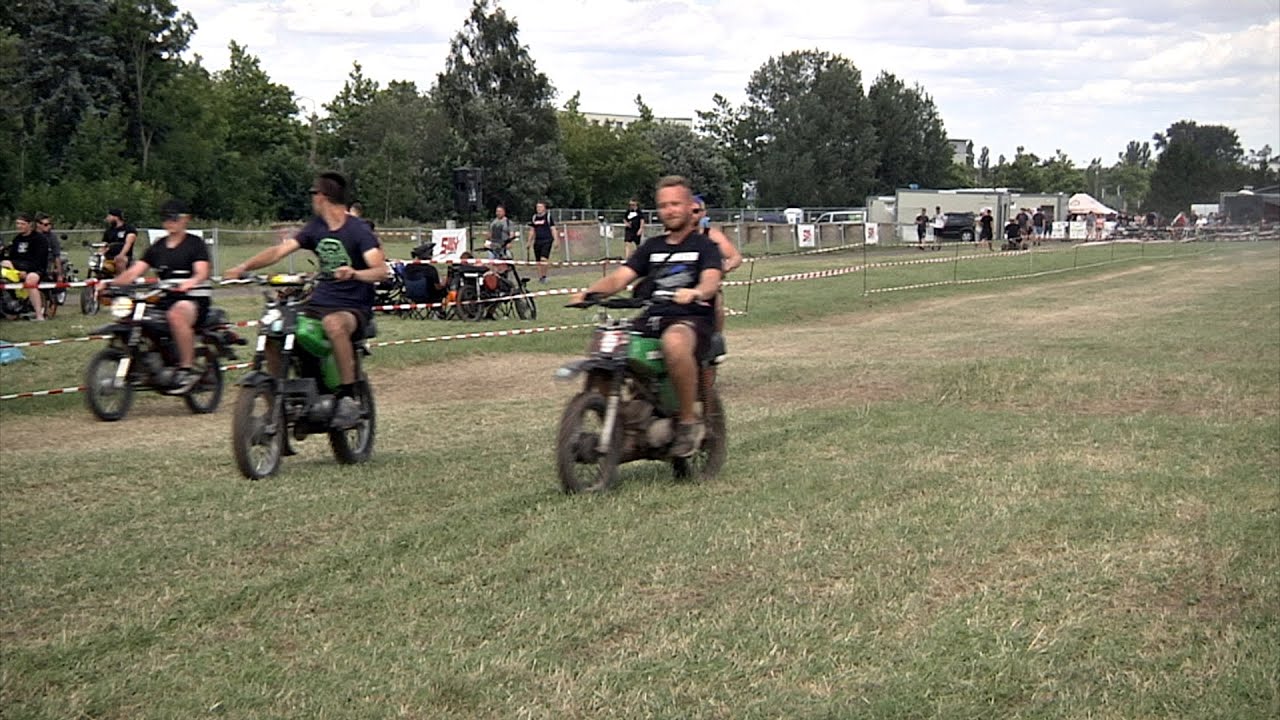 Simsontreffen auf dem Zwickauer Flugplatz