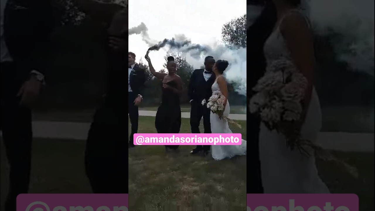 3 Tip for using smoke bombs on your wedding day from a Toronto Wedding Photographer