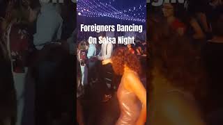 Foreigners Dancing In Salsa Night At Iit Bombay #Iitbombay #Salsa #Viral #Dance
