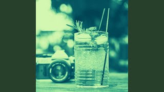 Modish Piano and Acoustic Bass - Vibe for Dinner Meetups