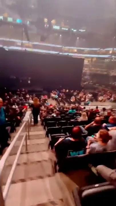 Roger Waters Live 2022- Floor Seats. (Pittsburgh)