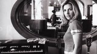 Saint Etienne - Lose That Girl 2002 Version (Live)