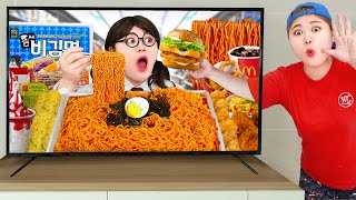 Mukbang Giant Fire Spicy Noodle Tteokbokki TV속 대왕 라면 음식 먹방! 점보틈새비김면 Convenience Store food | HIU 하이유