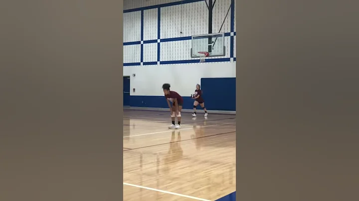 Summer Bratcher Volley style