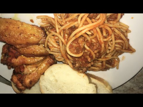 Spaghetti and baked chicken