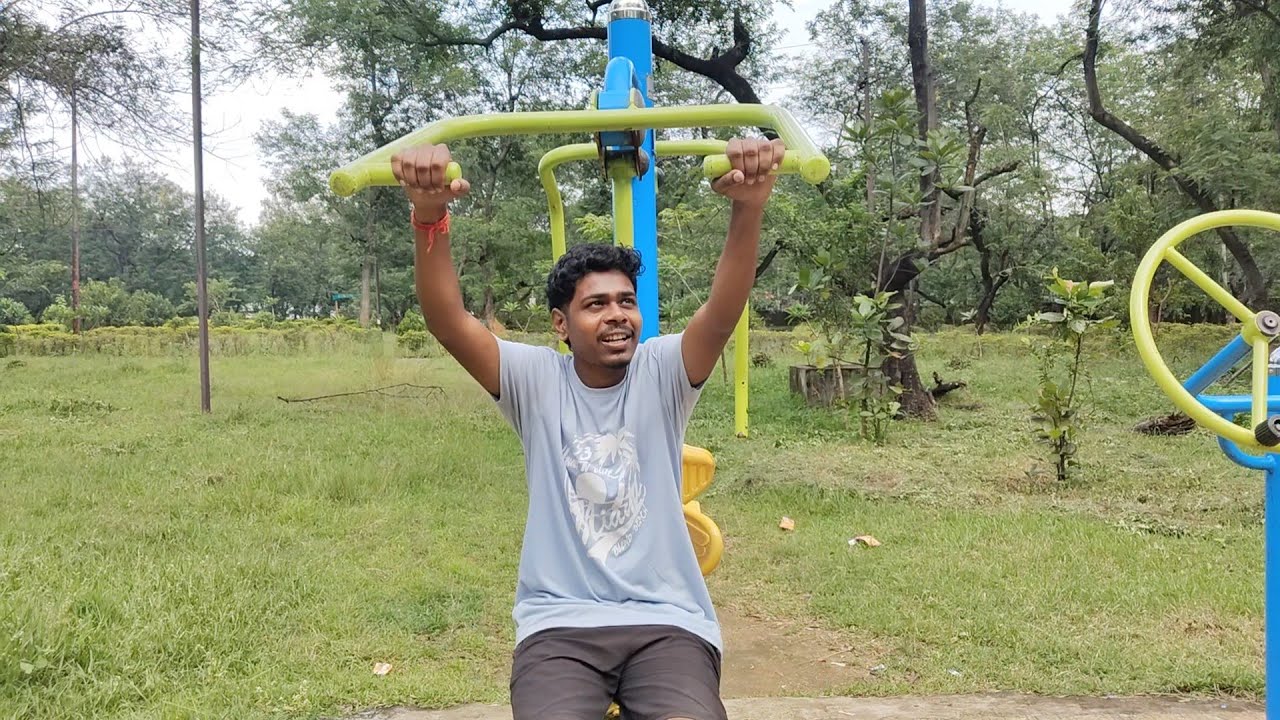 Yah Kya Hai Park Mein 🤣