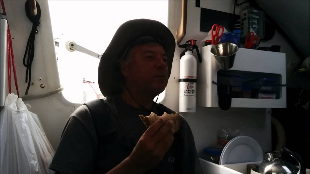 Convoyage du Défi Martinique pour la Route du Rhum 2014 - Vendredi 9 Mai 2014.