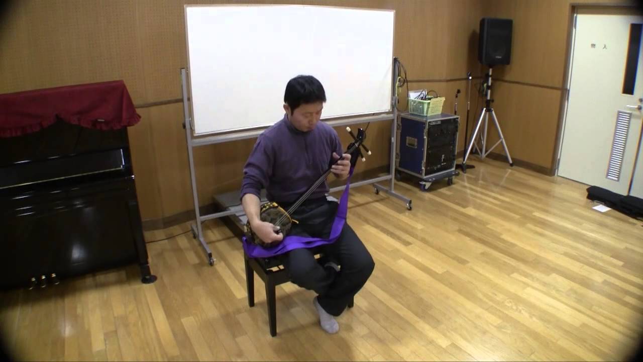 三線練習[仲順流り]（2013.11.27.水）小槌会/Chunjun-Nagari"Kozuchikai" - YouTube