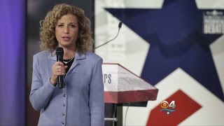 Wasserman Schultz Goes From Favored To Fading Overnight