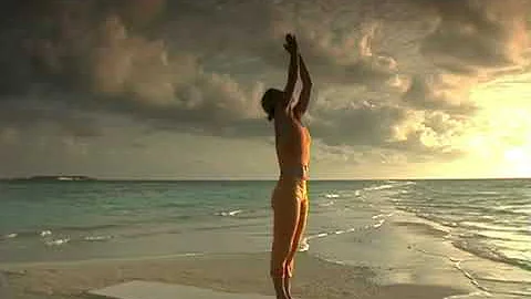 Shiva Rea Yoga | Dancing Warrior | 30 Minute Workout