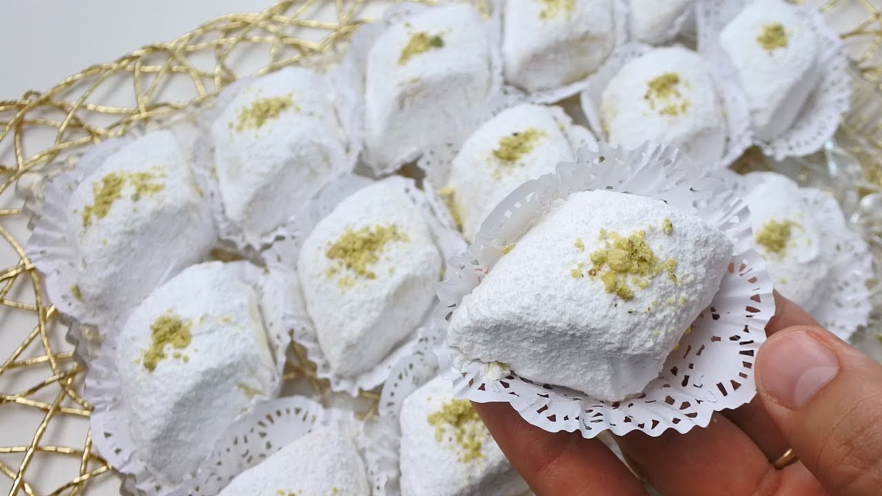 مقروط الجلجلان /بوسو لاتمسو للسيدة رزقي اللي كامل تحوسو على الوصفة بدون بيض ولا خميرة يذوب في الفم