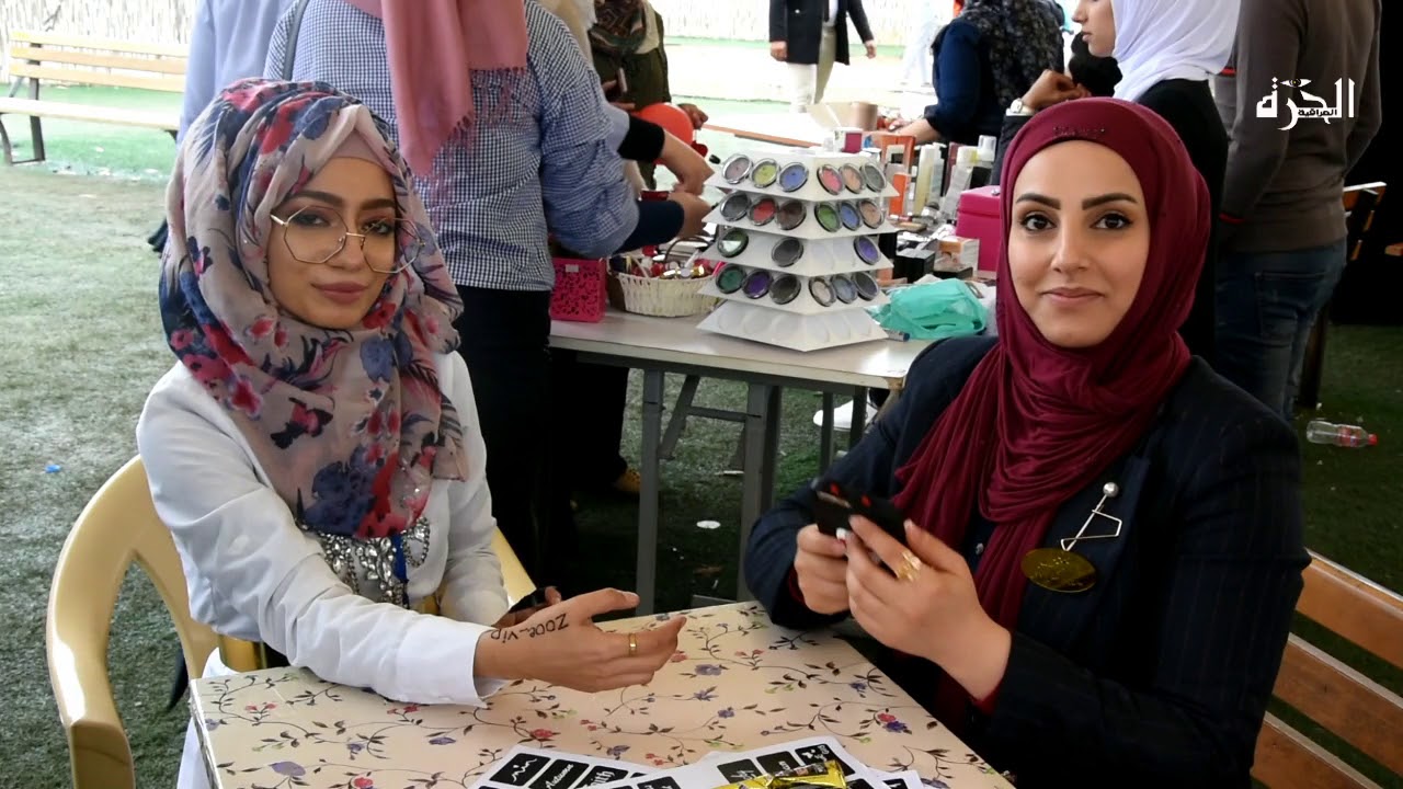 طلاب جامعة المثنى ينظمون بازار خيري لدعم العوائل الفقيرة والمتعففة في المحافظه