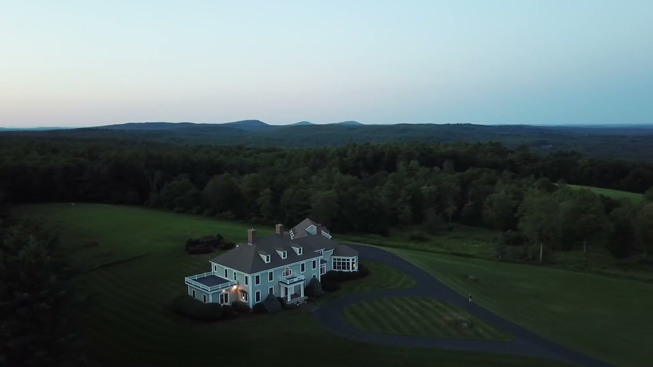 The exterior of this home is surreal!