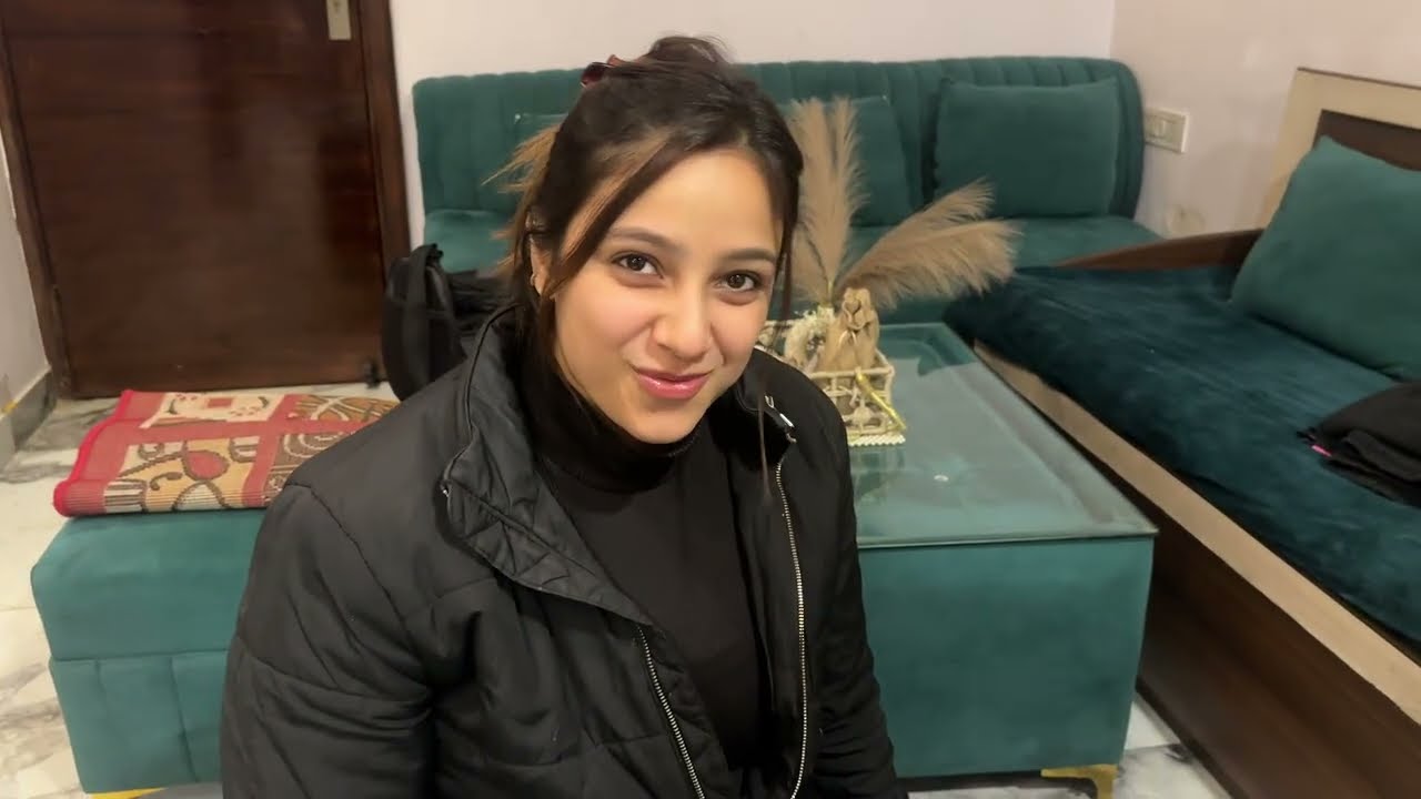 WIFE KO GIRA GIRA KE MARA 