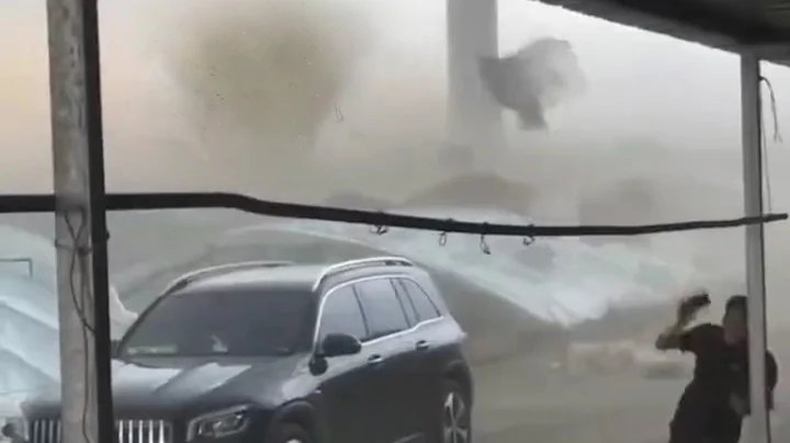 11/6/2023 China storm with 140 km/h wind and tornado strikes Nanjing, Jiangsu - DayDayNews