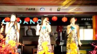 Download Lagu 07/02/2009 M-Girls在亚罗士打City Plaza签唱会的录影·。桃花开了 MP3