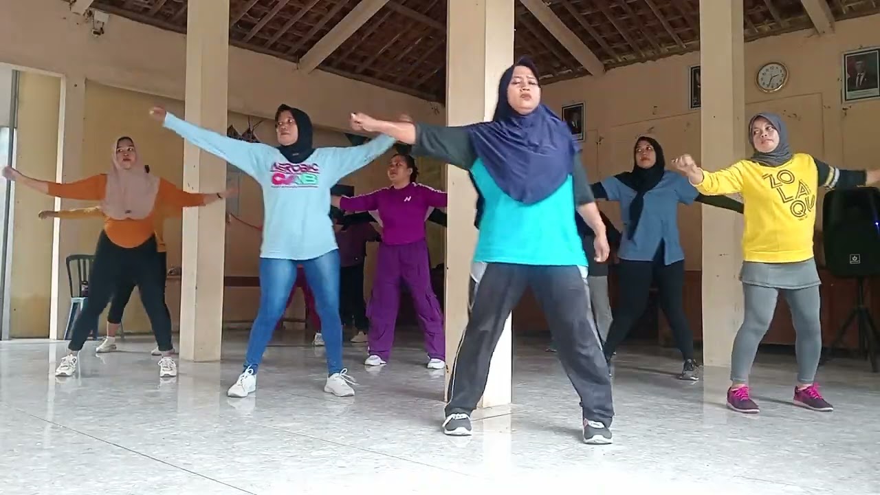 Senam Aerobic-Club Bogorejo -Gerakan pemanasan-04022026