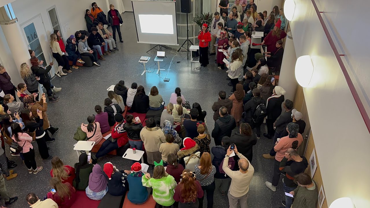 Chrishmas Party in School (Hyvä Joulu kaikille)