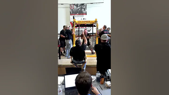 Rusty 800 squat