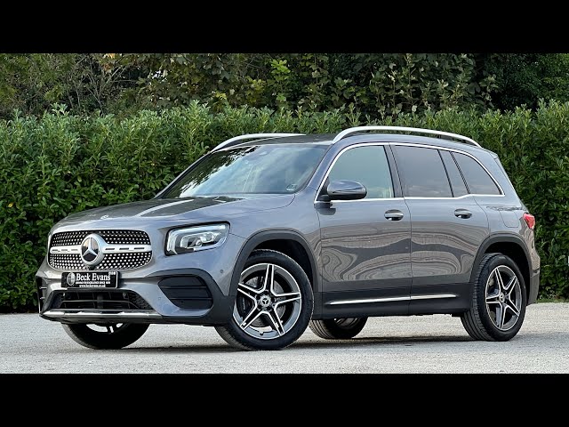 Mercedes Benz - GLB 220 d 4Matic - Interior detail view with controls and  steering wheel Stock-Foto