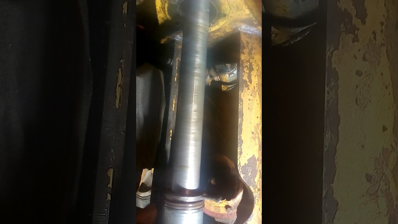 Caterpillar 910 wheel loader center pin line boring