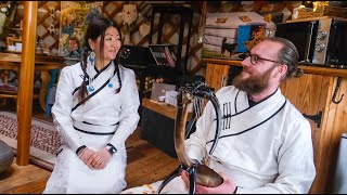 Bolzoo (Болзоо) - Zakhchin Mongolian Couples-Folk Song