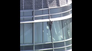 Man free climbs 1,070-foot Salesforce Tower in San Francisco