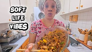 NYC LIVING: Soft Life Vibes | Cook With Me + Explore Bobby’s Home Decor screenshot 5