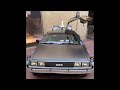 【デロリアン】Nothing beats a DeLorean at a stoplight（信号待ちで一番目立つ車選手権、圧倒的優勝はデロリアンで決まり）