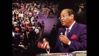 Video thumbnail of "I'm running for My Life - Bishop G.E. Patterson"