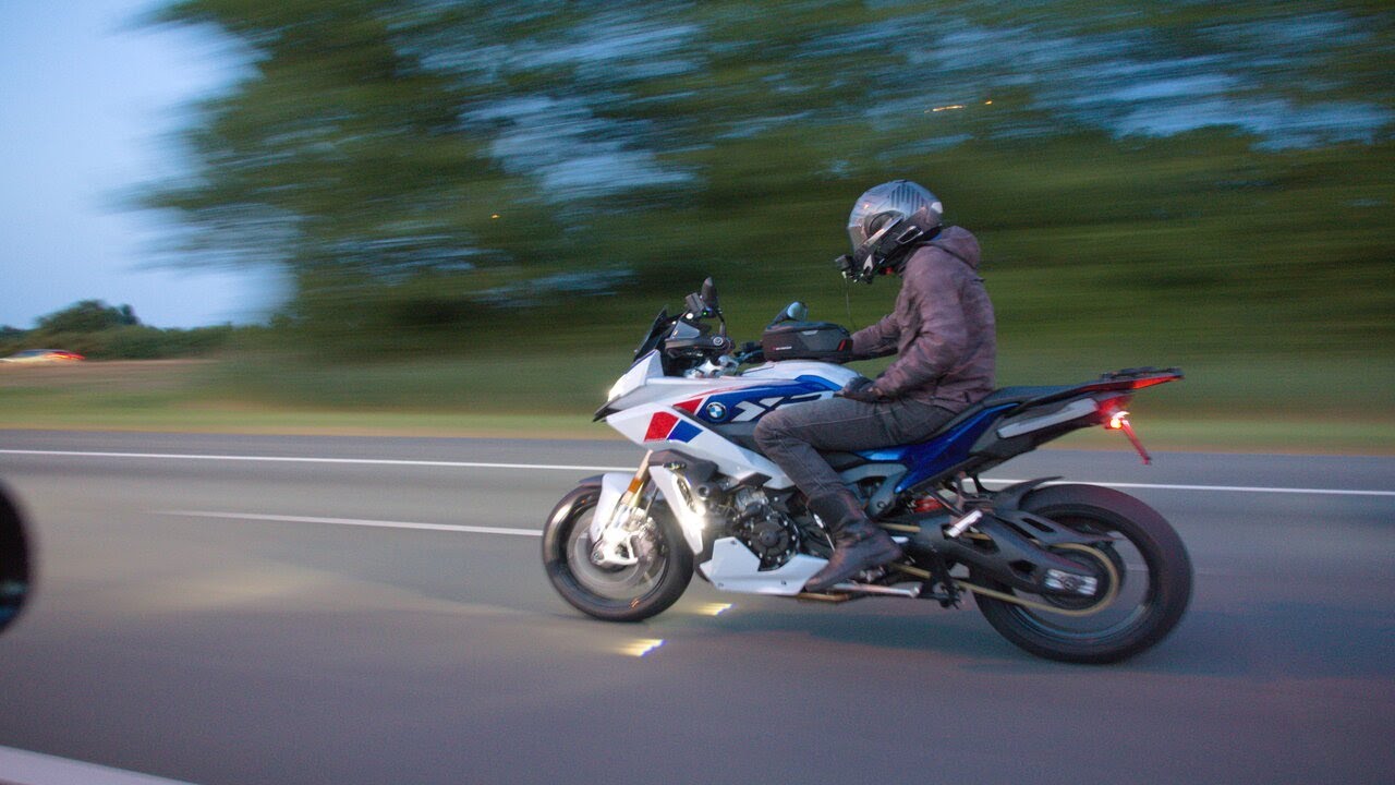 BMW s1000xr ('21) GoPro chin mount test