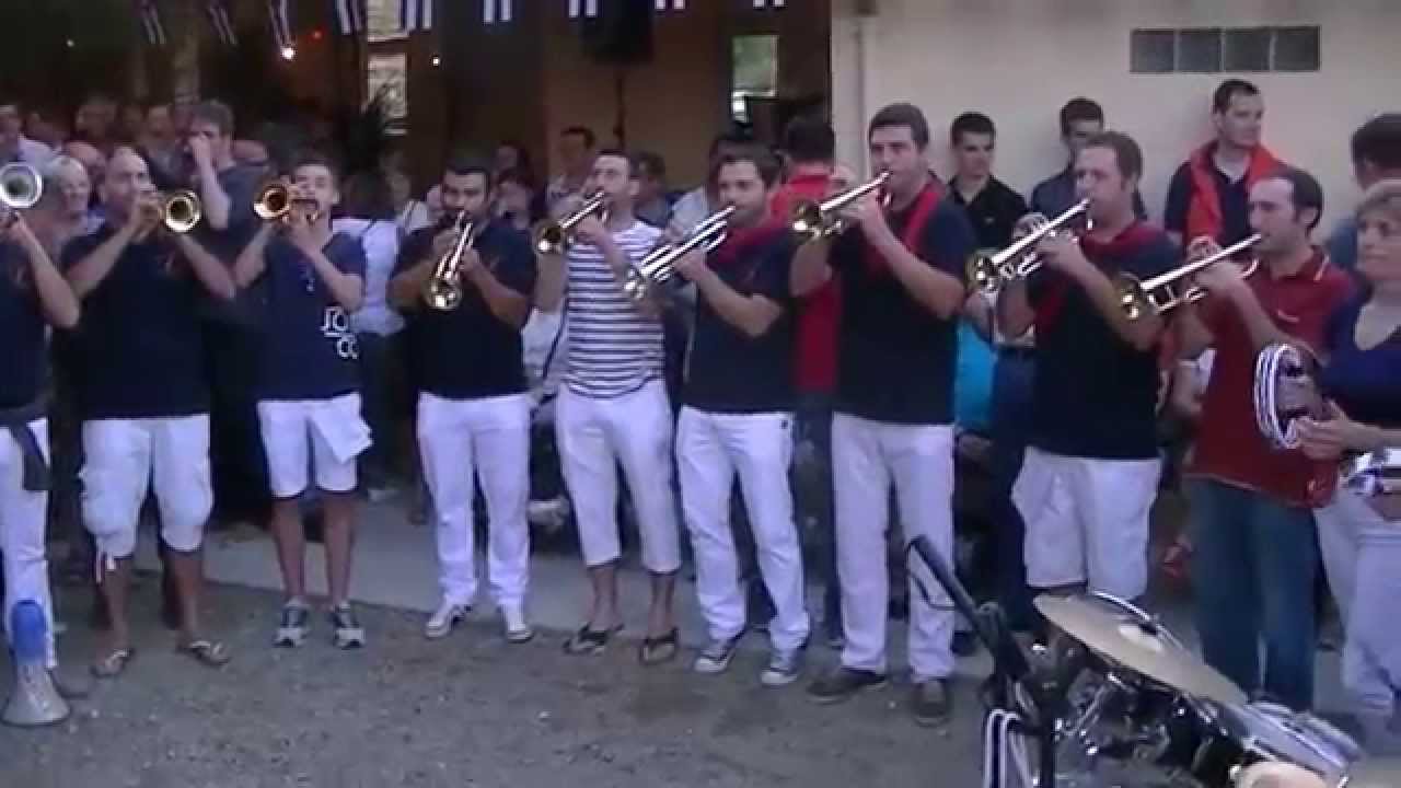 Les C Pas Si Mal aux Fêtes de Bourrouillan 2015 "Guk Euskaraz"