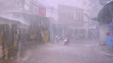 UNDER THE ROAR OF THE STORM, I KEEP MOVING FORWARD