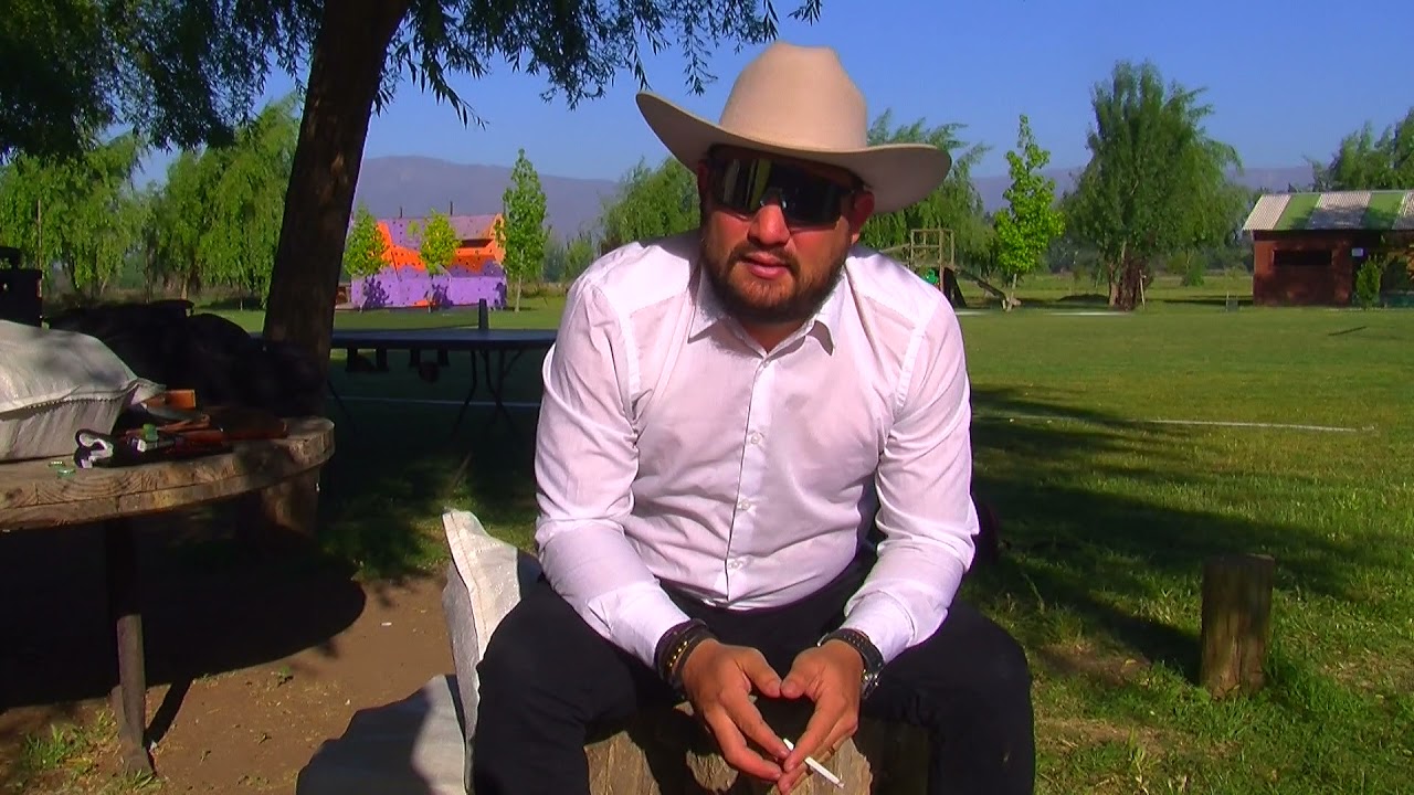 Reportaje sobre la preparación de la carne en vara