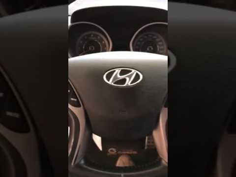 Video: Cum resetați lumina airbag-ului de pe un Hyundai Elantra?