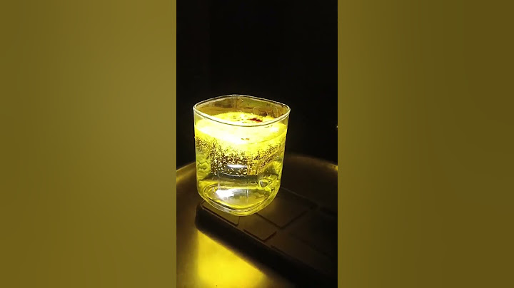 Turmeric Water Magic Experiment | Simple But Mind-Blowing! 🪄 #turmeric #poweder #glass #water #magic
