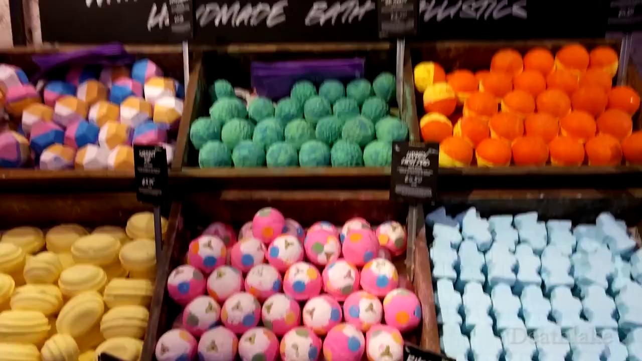 LUSH oxford street London store & Bath bomb DEMOS / CHRISTMAS YouTube