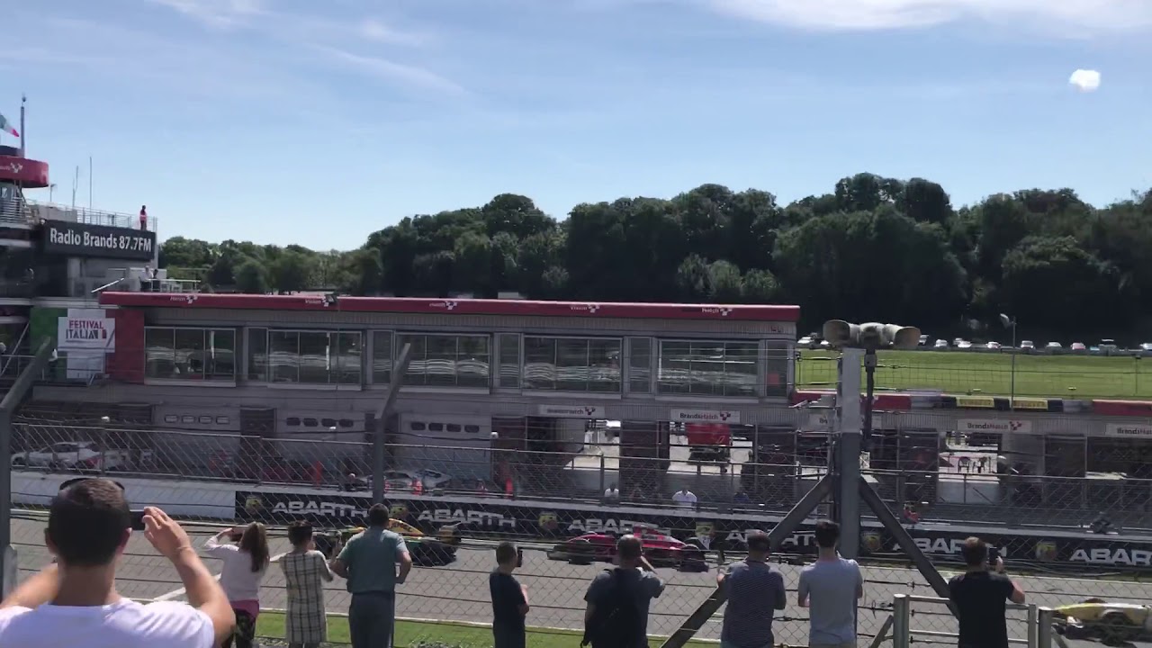 F1 Car Demo at Brands Hatch - Festival Italia 2017 (1 of 3) - YouTube