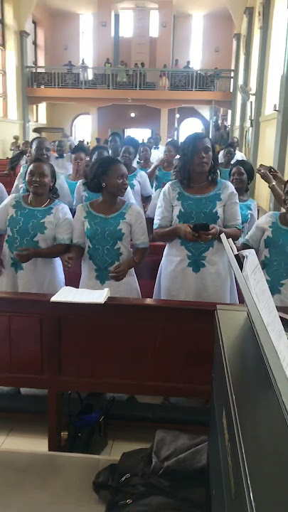 Cheleko cheleko  Bwana amefufuka.  kwaya bikira maria mshindaji  kanisa kuu kigoma