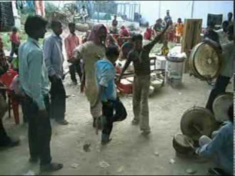 PURE INDIAN TOTAL  DESI NAGADA DANCE BY  SMALL BOY  VARANASI