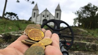 Detectorismo na antiga trilha dos Tropeiros e na Igreja centenária.